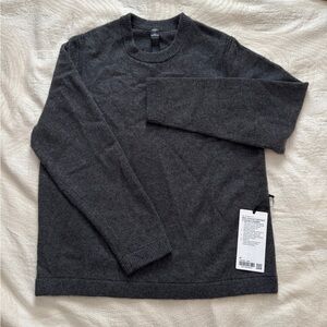 Brand New Men’s lululemon Cashmere Sweater - Size M